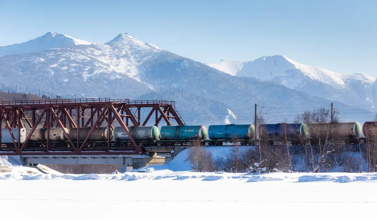 Первые 10 000 000 тонн нефтепродуктов отгружены через ОТП РЖД